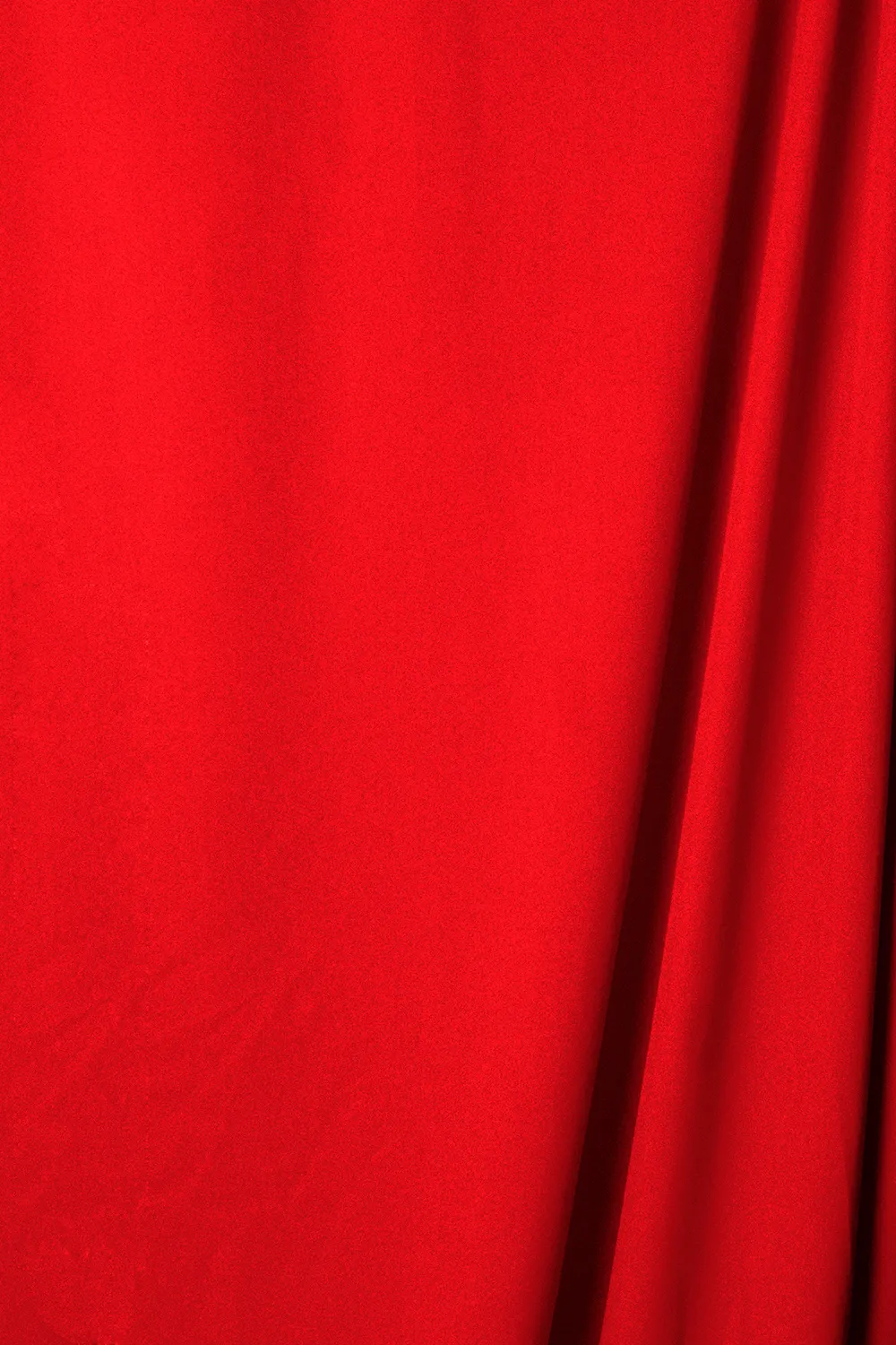 Savage Solid Eco Cardinal Red 1.52m x 2.74m Wrinkle Resistant Polyester Background