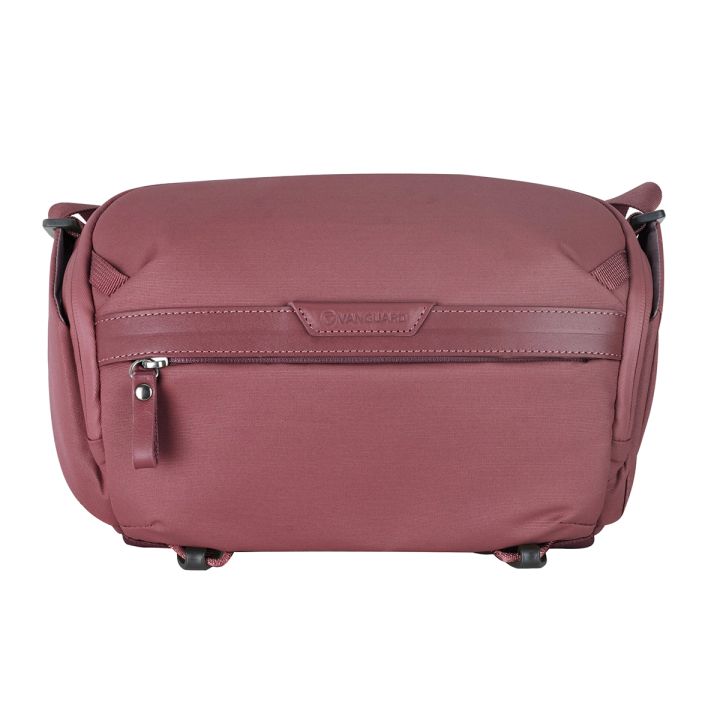 Vanguard VEO Metro S4L Shoulder Bag Magenta