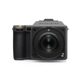 Hasselblad X2D II 100C Street Kit with XCD 28mm Pancake Lens **