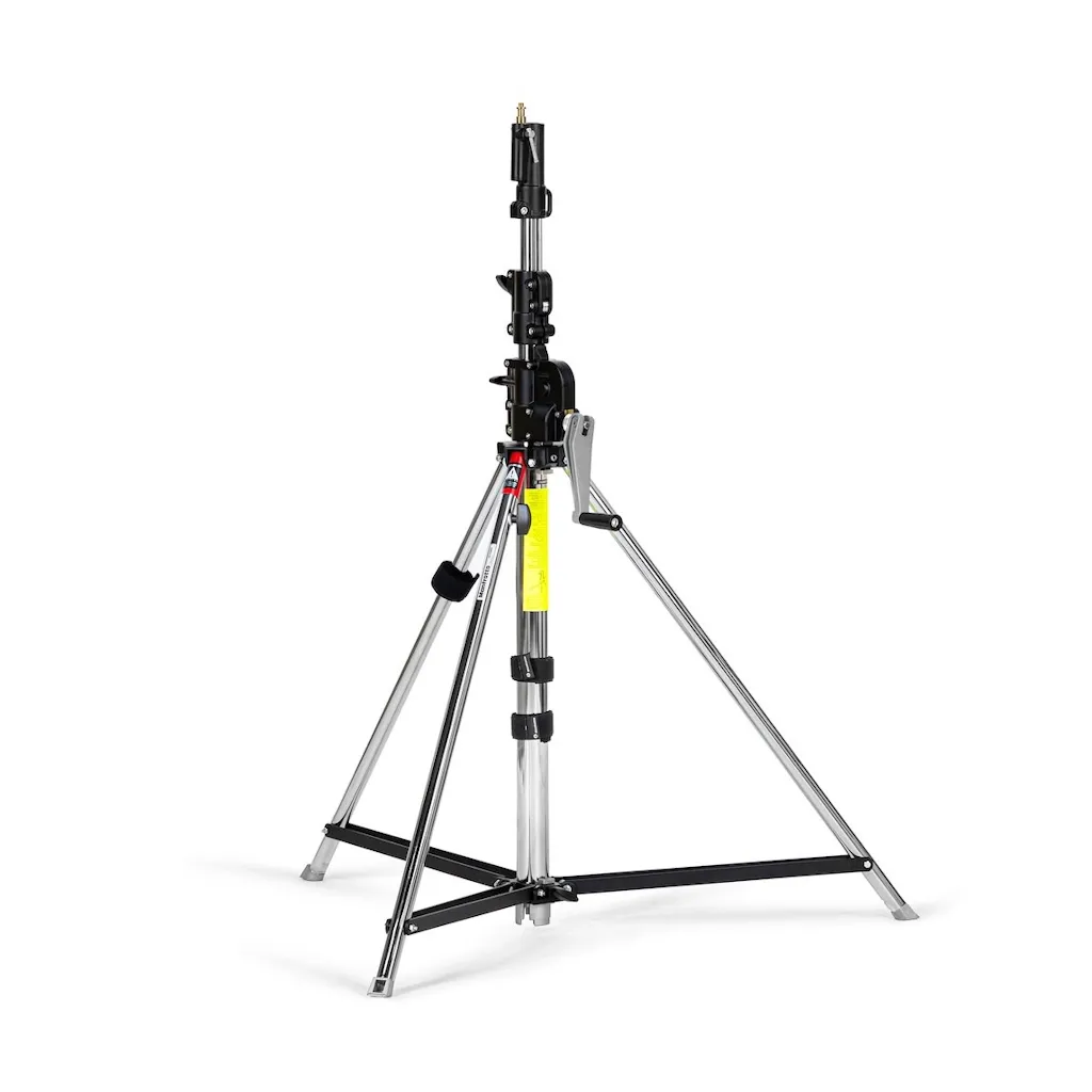 Manfrotto Short Wind Up Lighting Stand with Safety and Levelling Leg