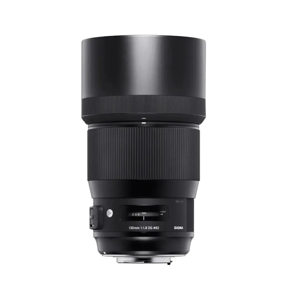 Sigma 135mm f/1.8 DG HSM Art Lens
