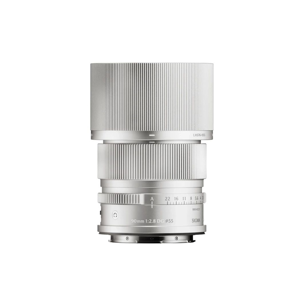 Sigma 90mm f/2.8 DG Contemporary Lens for L Mount - Silver