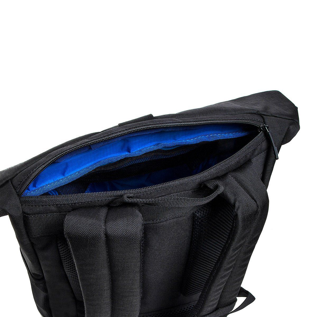 crumpler road mentor backpack