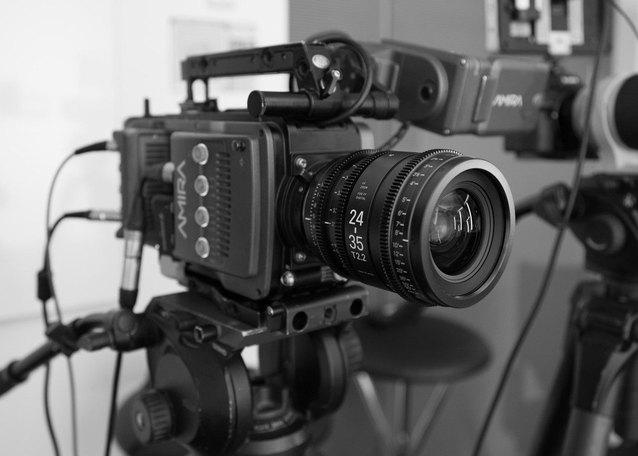 Sigma 24-35mm T2.2 Cine Lens for Canon EF Mount