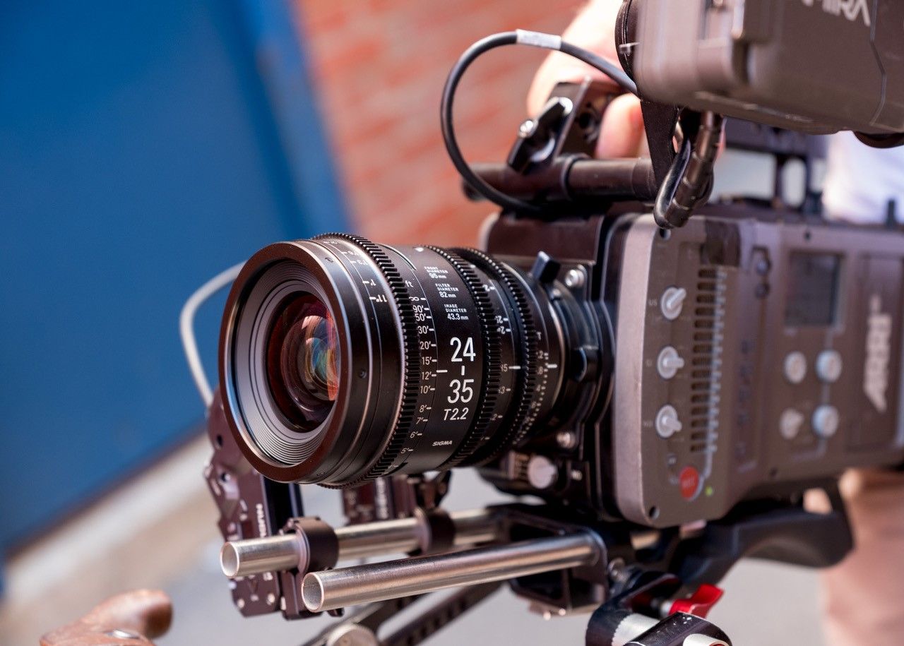 Sigma 24-35mm T2.2 Cine Lens for Canon EF Mount
