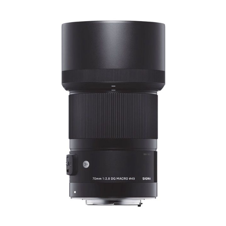 Sigma 70mm f/2.8 DG Macro Art Lens