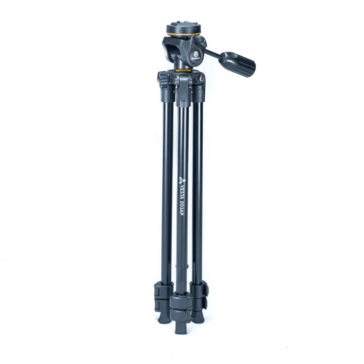 Vanguard Vesta 203AP Tripod with PH-23 3-Way Pan Head