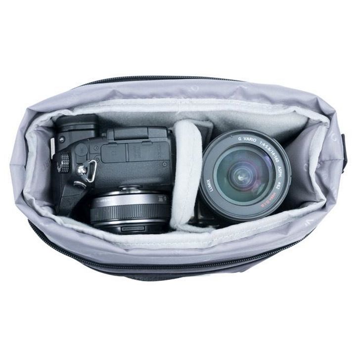 Vanguard VEO Flex 18M Camera Shoulder Bag - Blue