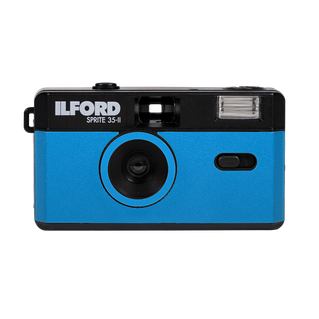 Ilford SPRITE 35-II Reusable Camera - Black & Blue + XP2 24 Film