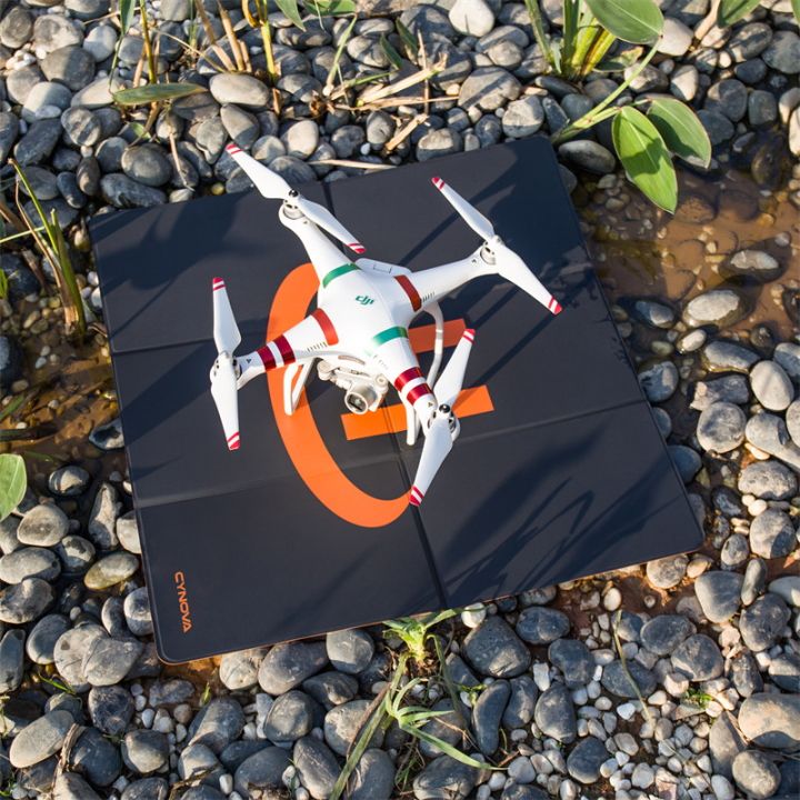 CYNOVA Universal Drone Landing Pad - 50 x 50cm