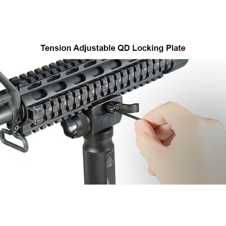 Leapers Pistol Grip with Torch Q.D. Picatinny Mounted