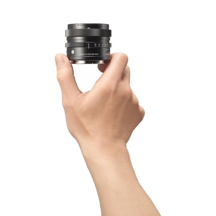 Sigma 17mm f/4 DG DN Contemporary Lens for Sony E-Mount