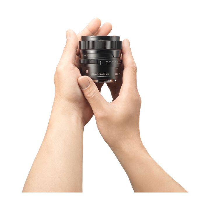 Sigma 50mm f/2 DG DN Contemporary Lens for Sony E-Mount