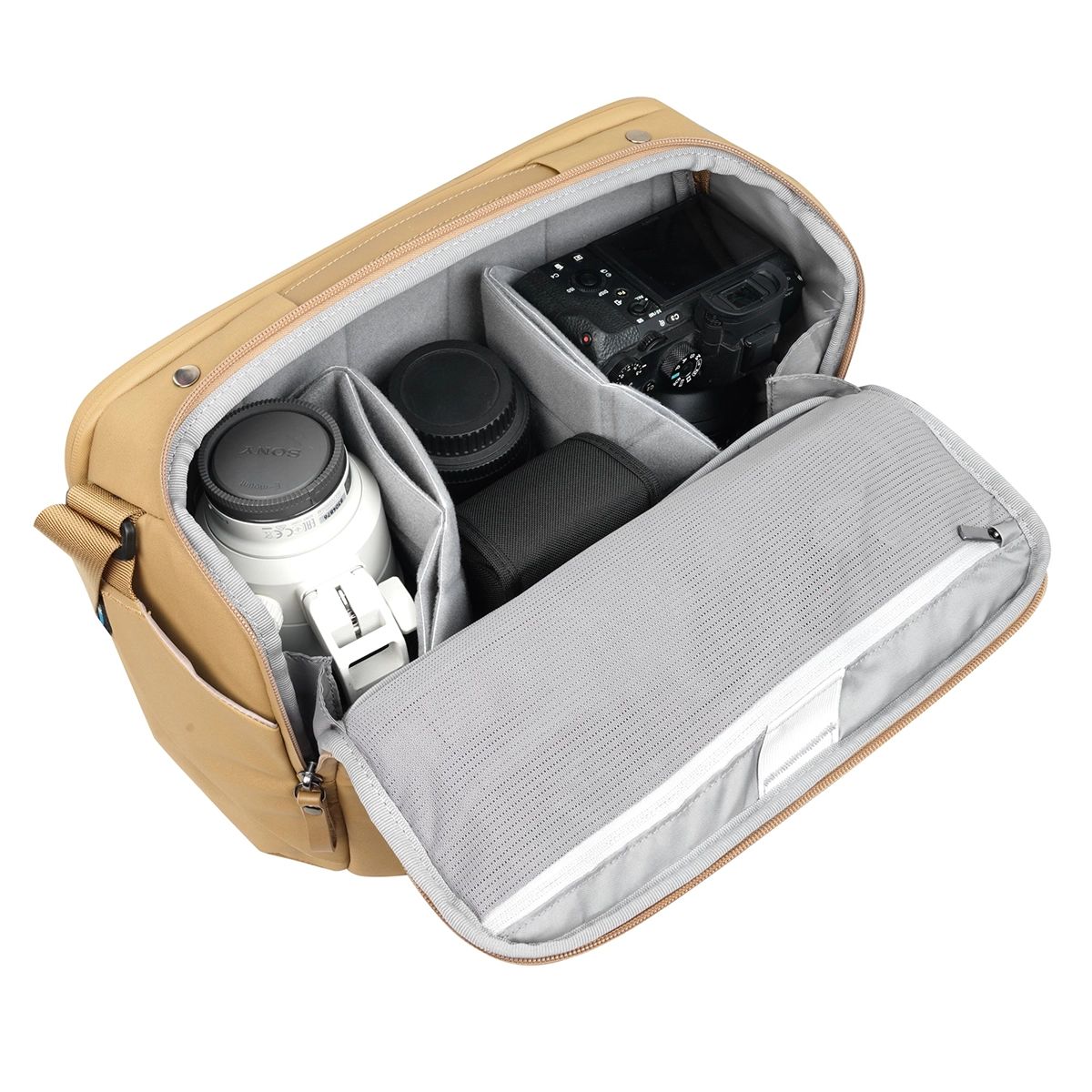 Vanguard VEO Metro S9L Shoulder Bag Beige
