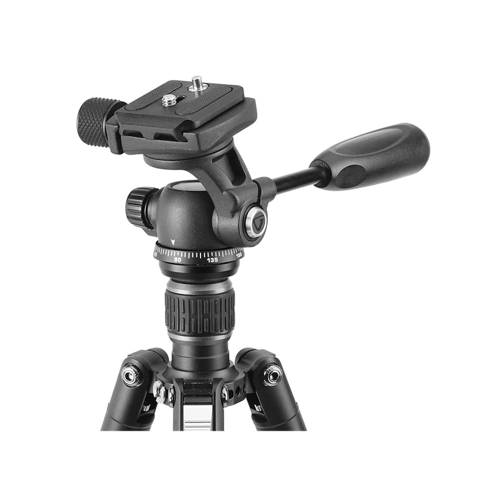 Vanguard VESTA GO 204CP Carbon Fibre Pan Head Tripod
