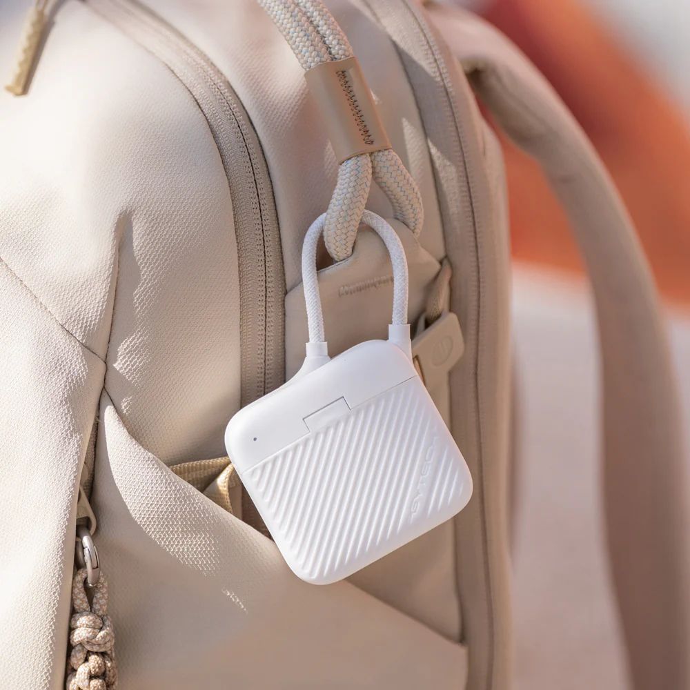 PGYTECH CreateMate High-speed Mini Card Reader Case (Ivory White)