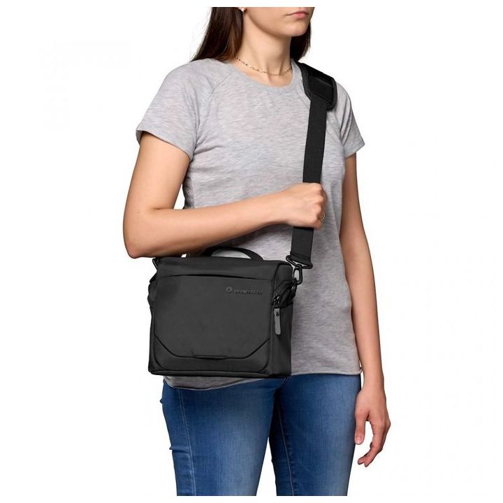 Manfrotto Advanced Shoulder Bag L III for DSLR and Mirrorless Cameras
