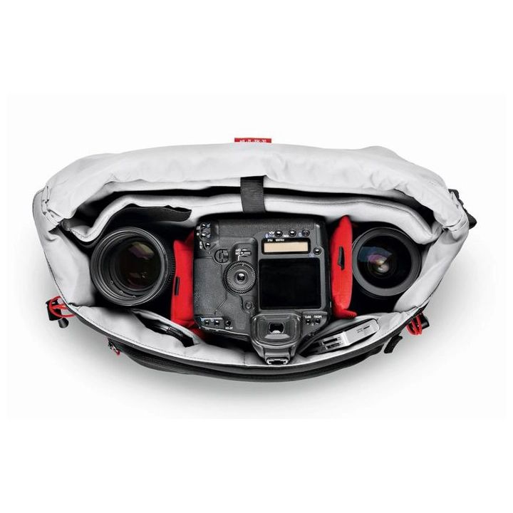 Manfrotto Manhattan Speedy-30 Camera Messenger Bag for DSLR and 15.6 inch Laptop