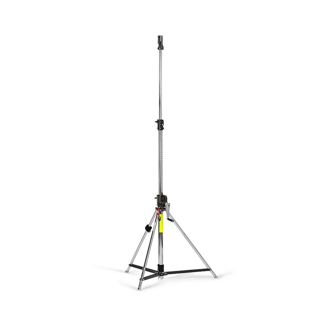 Manfrotto Short Wind Up Lighting Stand with Safety and Levelling Leg