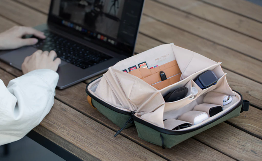 PGYTECH Mini Tech Pouch ( Smoky Grey ) **