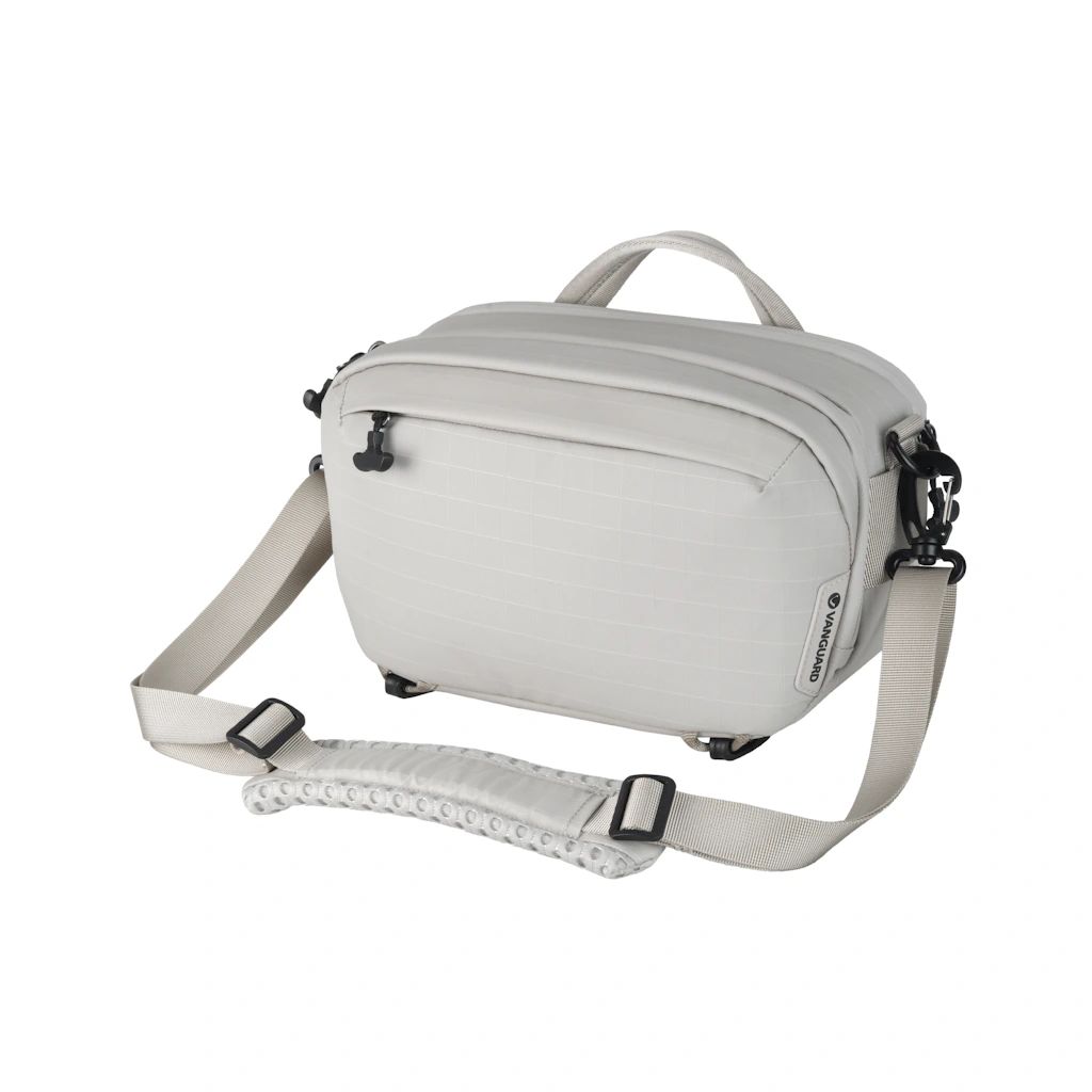 Vanguard ALTA ADVENTURE Sling Bag 7L - Stone