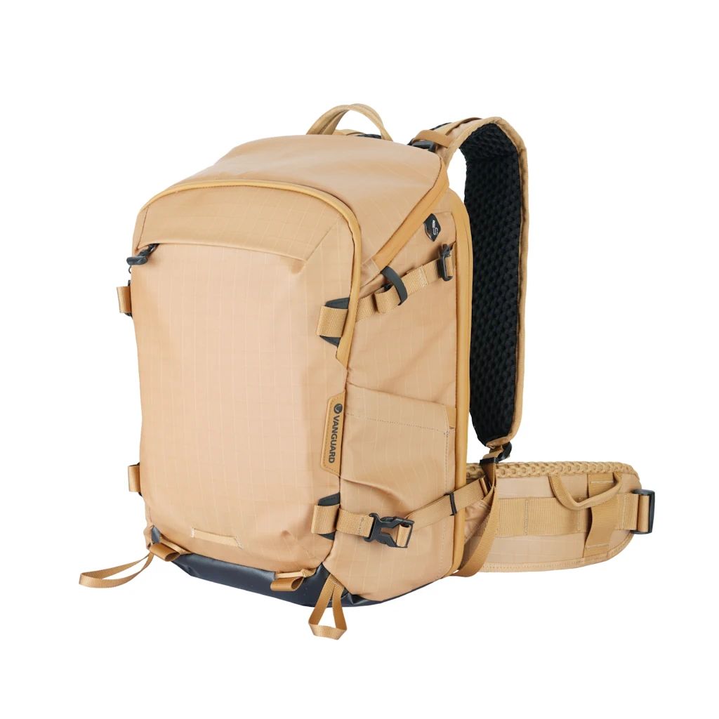 Vanguard ALTA ADVENTURE Lite Backpack 20L - Ochre