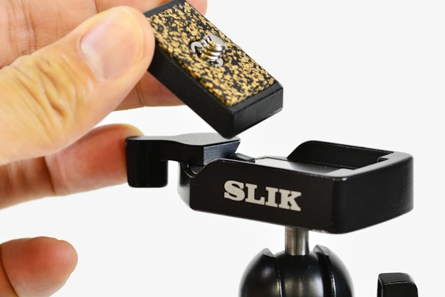 Slik LiTE AL-420M Tripod with SBH-100DQ Ball Head