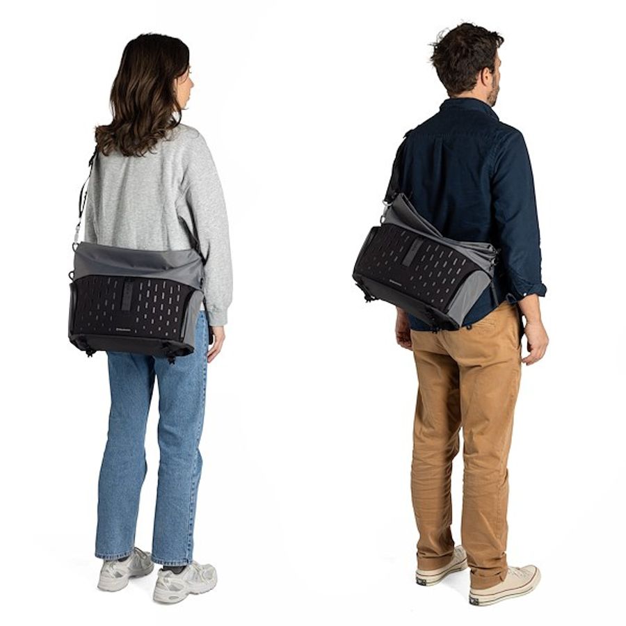 Manfrotto Uncover Messenger Bag 12L