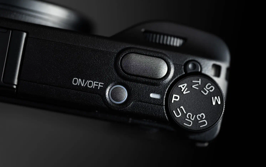 RICOH GR IV 30th Anniversary Edition Kit